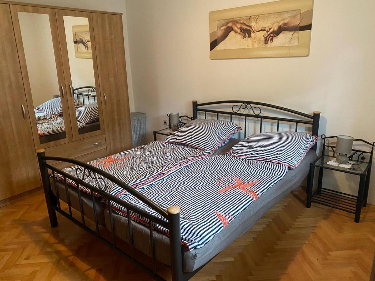Apartmani Area Doma トロギール エクステリア 写真